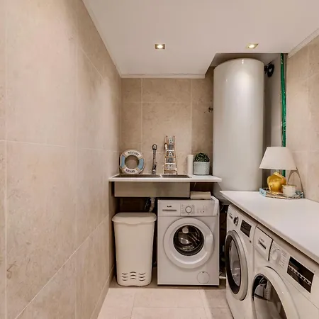 Апартаменты Charming Semi- Detached In Mirador Del Duque