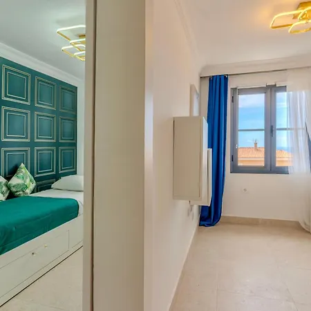 Charming Semi- Detached In Mirador Del Duque Daire *