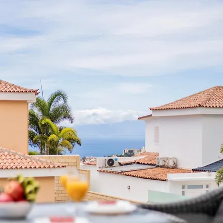 Appartamento Charming Semi- Detached In Mirador Del Duque Costa Adeje (Tenerife)
