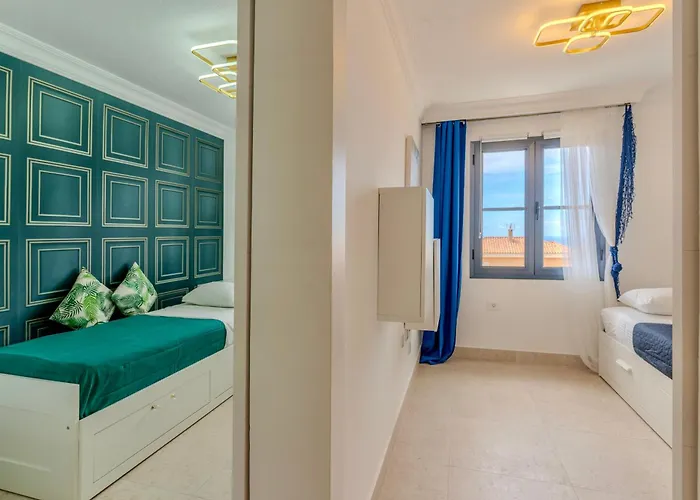 Charming Semi- Detached In Mirador Del Duque Apartament *